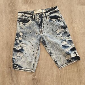 Evolution in design Boys shorts size 14